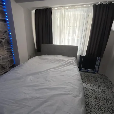 מלון דירות Lastbest Hotel איסטמבול