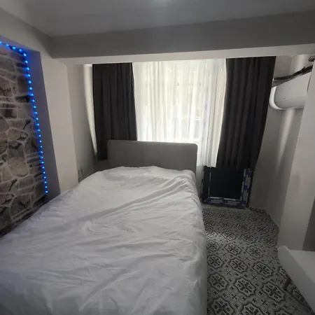 Lastbest Hotel מלון דירות איסטמבול