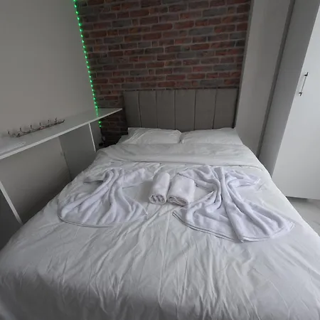 Aparthotel Lastbest Hotel