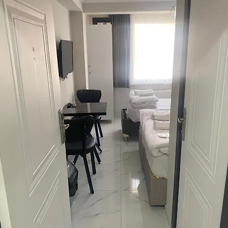 Hotel apartamentowy Keserapart 3*